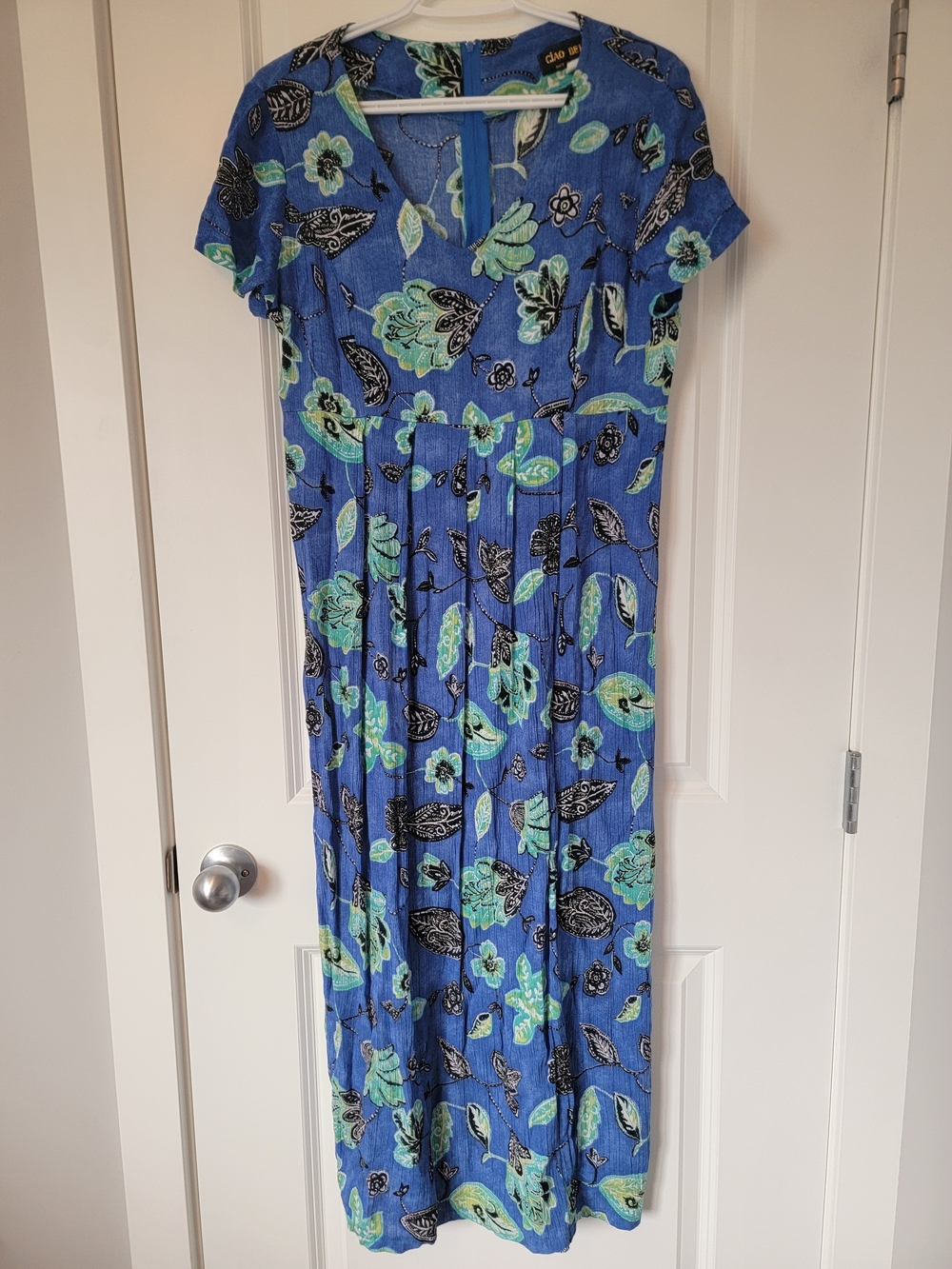 Vintage Blue Floral Maxi Dress with Green Accents
